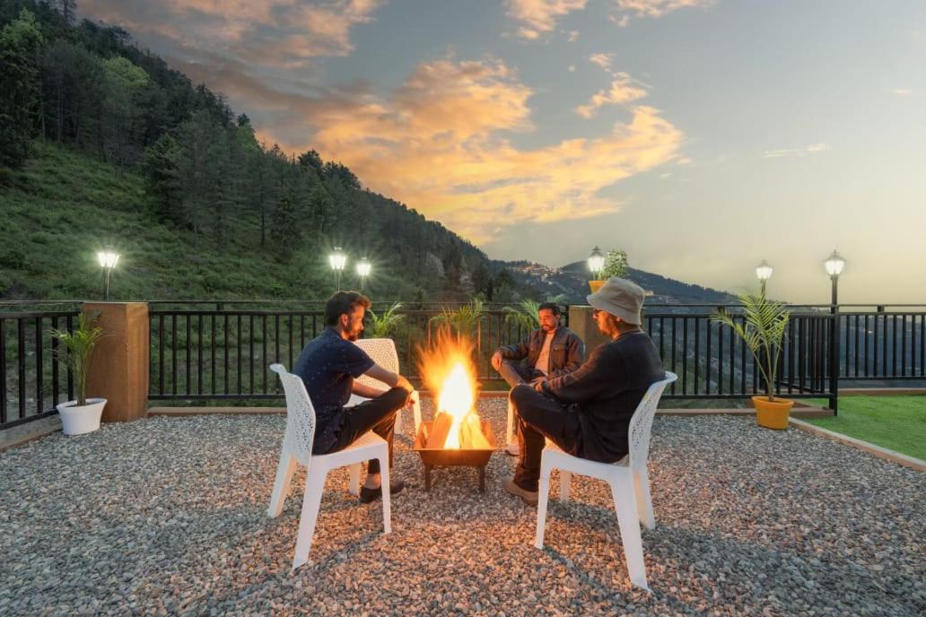 The Tranquility Retreat I Vacations I Conference I Mice I Family Events I Open Air Terrace I Sky Bonfire I Kufri By Exotic Stays Esterno foto